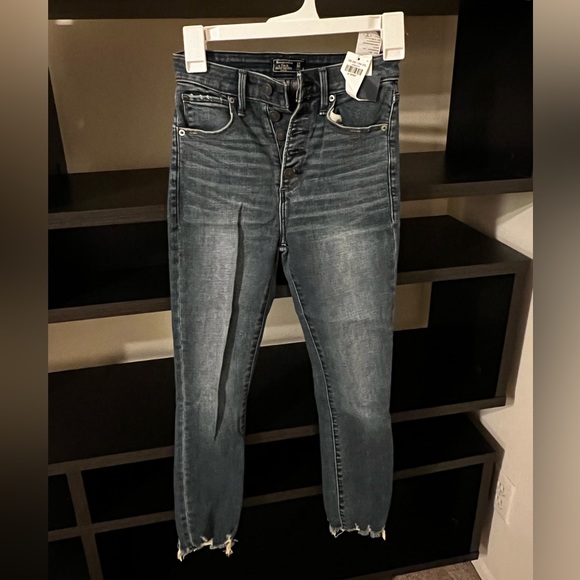 NWT 00S Abercrombie High Rise Ankle Skinny Jeans - Picture 1 of 4